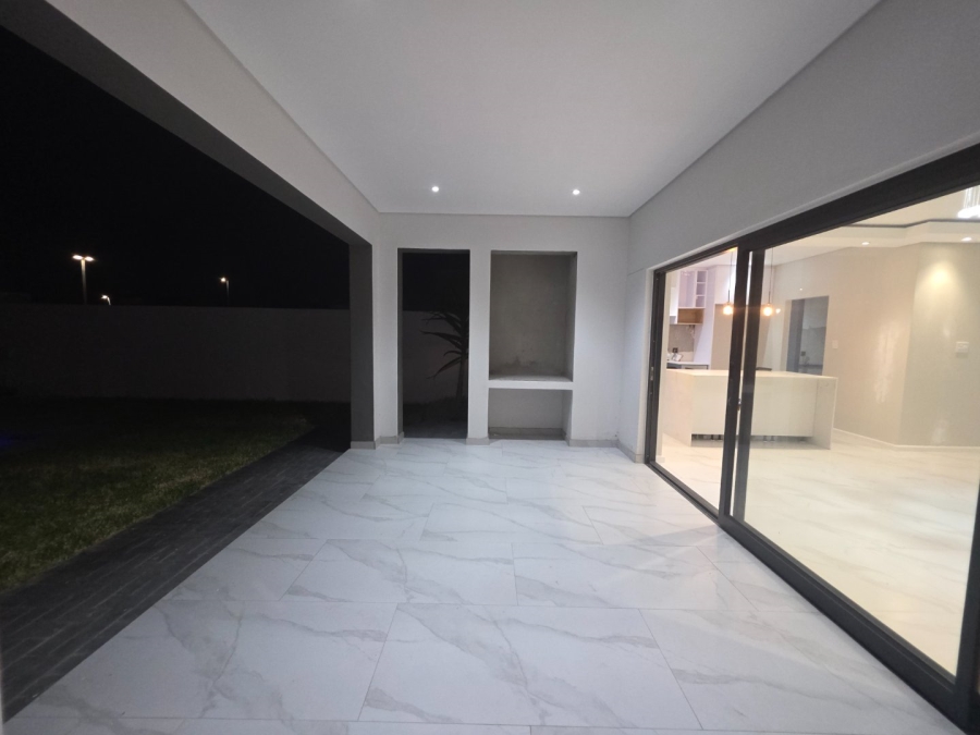 4 Bedroom Property for Sale in Sandown Western Cape